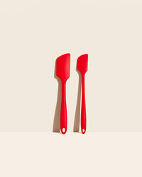GIR Ultimate and Skinny Spatula Set on a cream background.